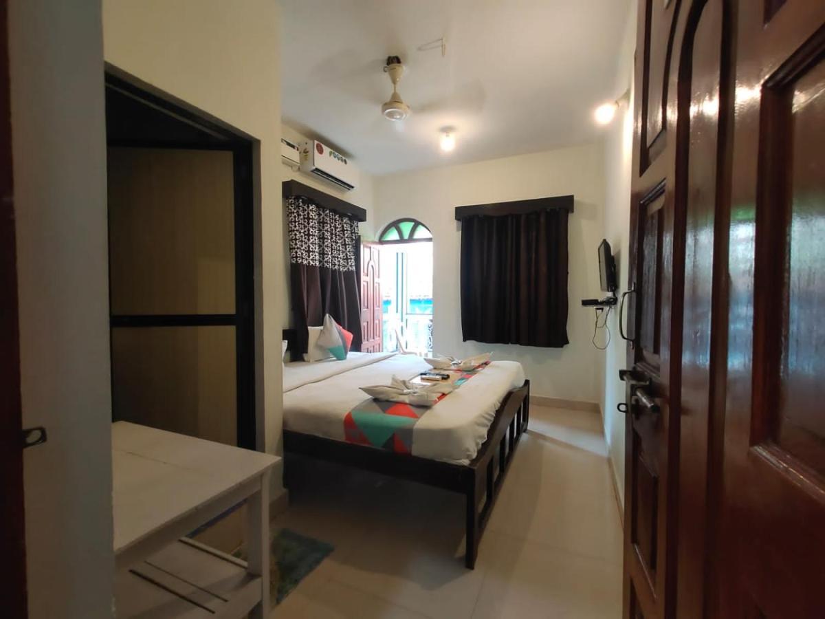 Rj14 Accommodations At Baga Beach Exterior foto