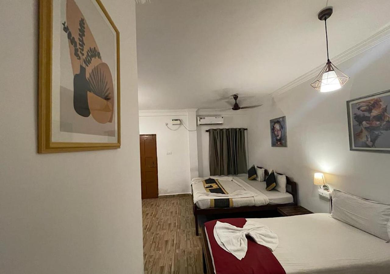Rj14 Accommodations At Baga Beach Exterior foto